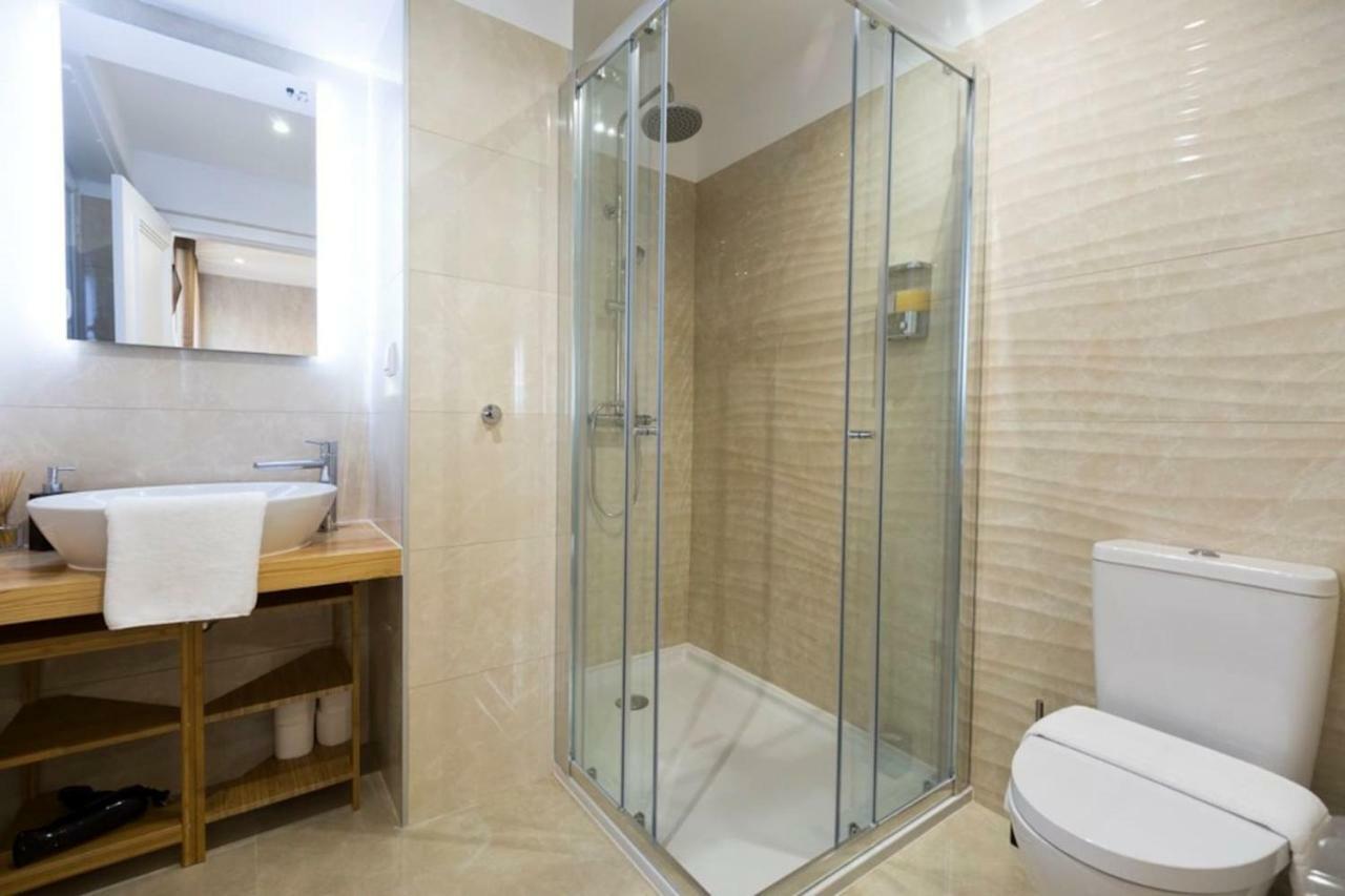 Ola Lisbon - Luxury Graca I Apartment Luaran gambar